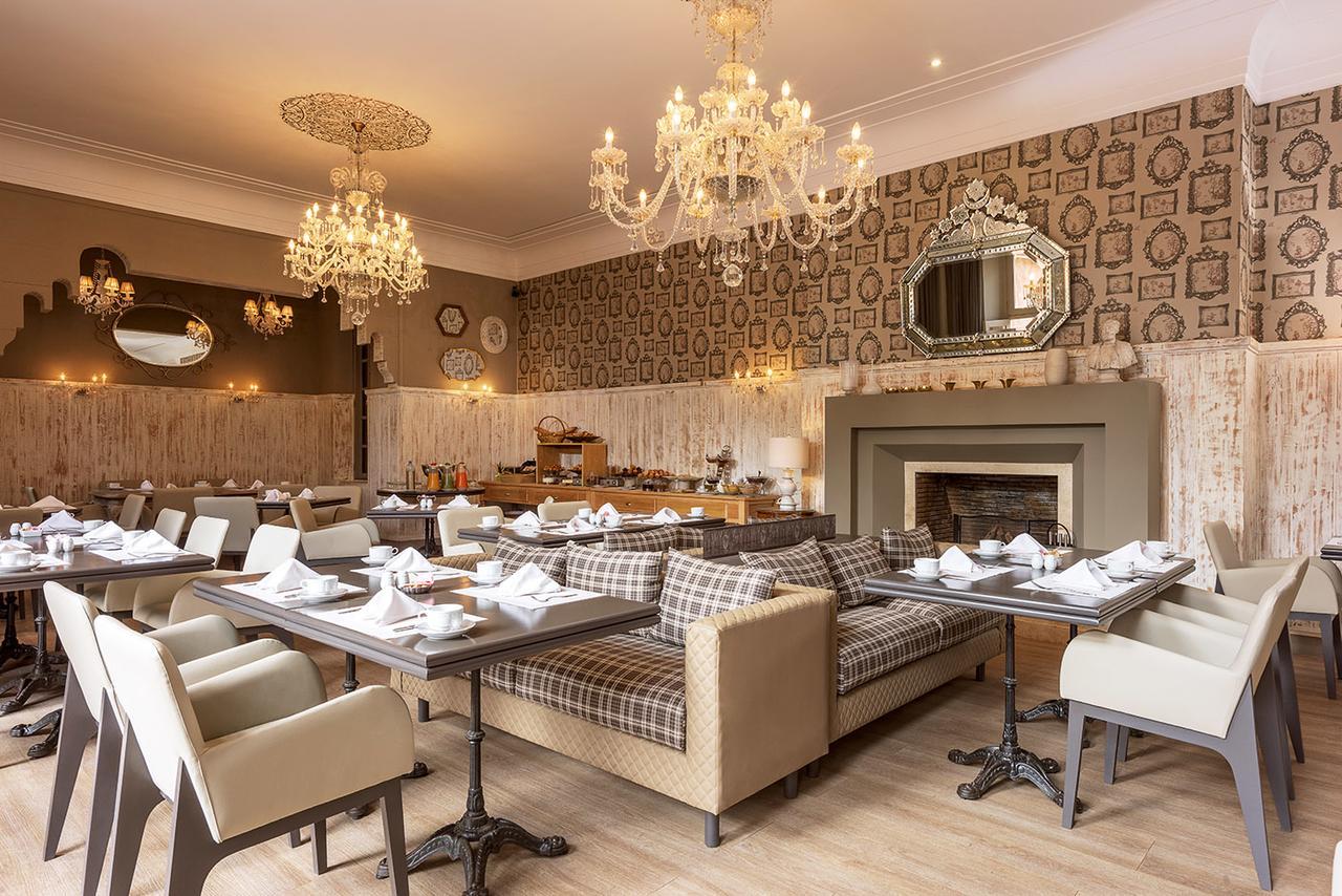 Tigmiza Boutique Hotel & Spa Ouled Jelal Dış mekan fotoğraf The restaurant at The Old Ship Hotel