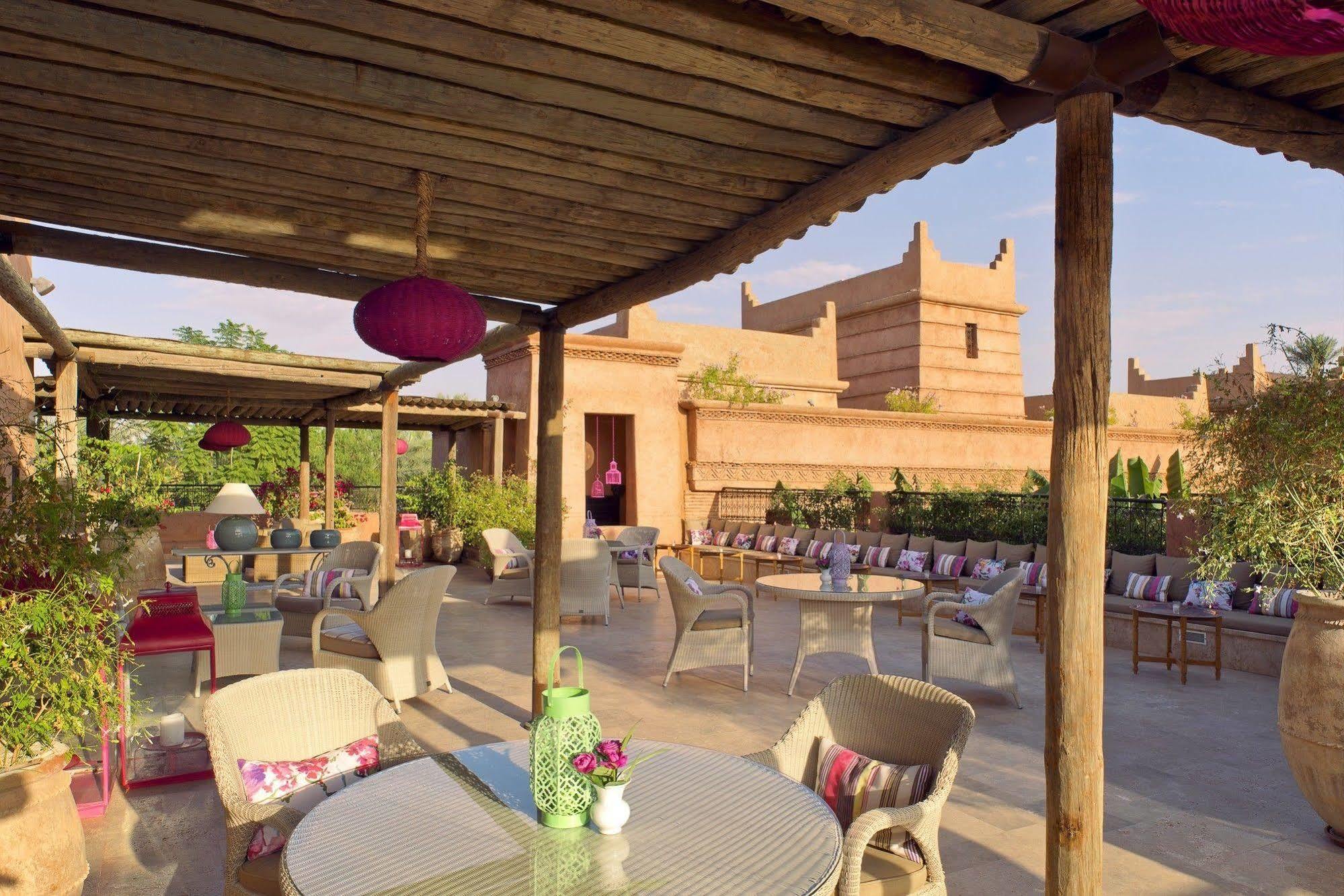 Tigmiza Boutique Hotel & Spa Ouled Jelal Dış mekan fotoğraf The hotel's rooftop terrace